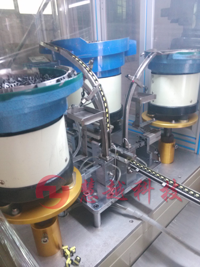 全自動磁芯組裝包膠機 全自動磁芯組裝包膠機