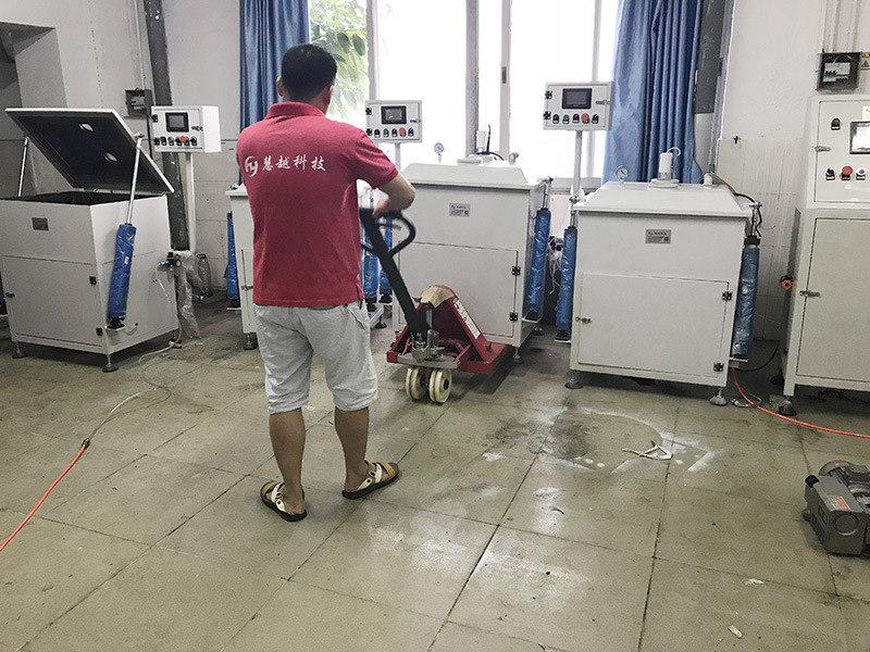 全自動(dòng)真空含浸機(jī) 全自動(dòng)真空含浸機(jī)